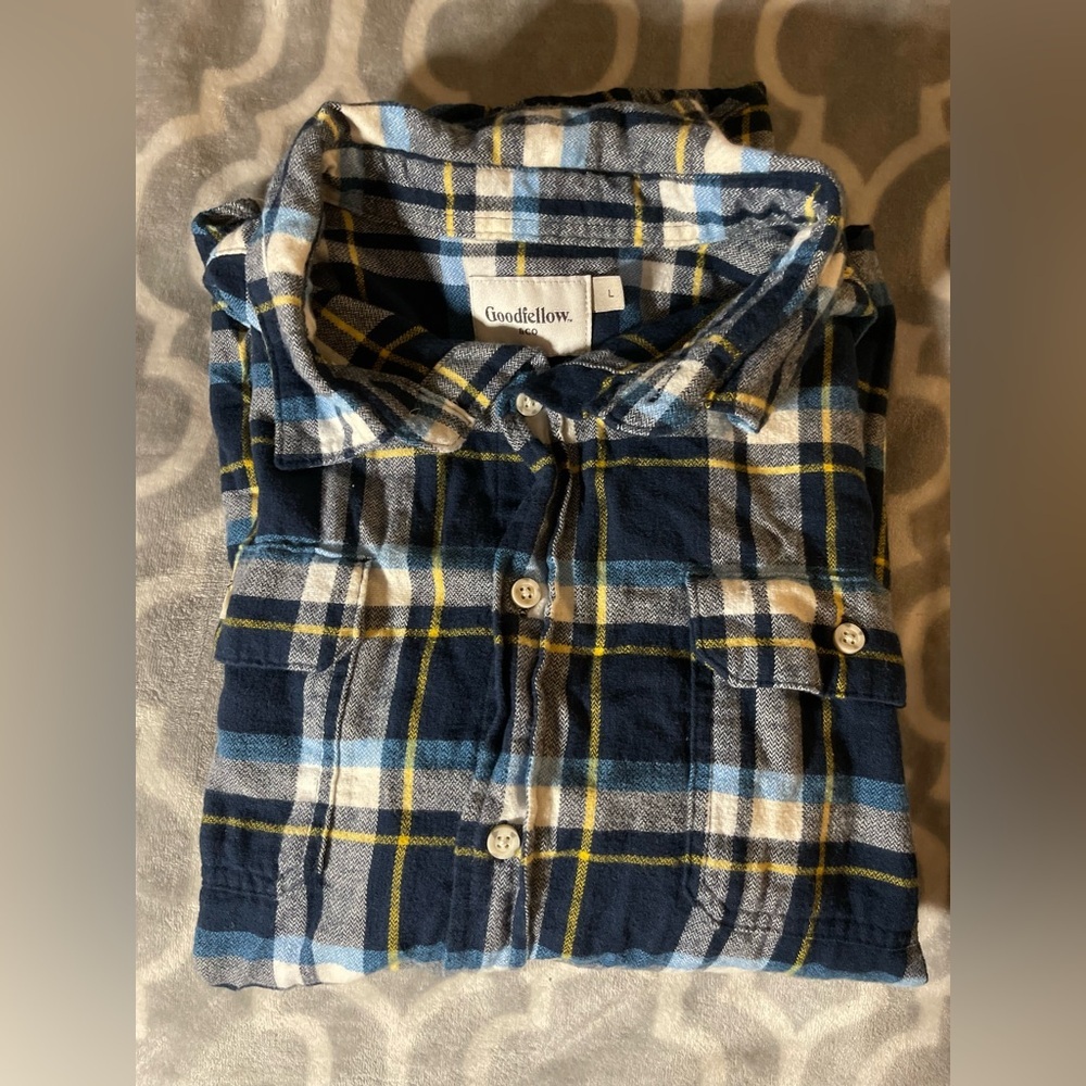 Goodfellow & Co. button Down Flannel Shirt Mens Large Navy blue & yellow #2125